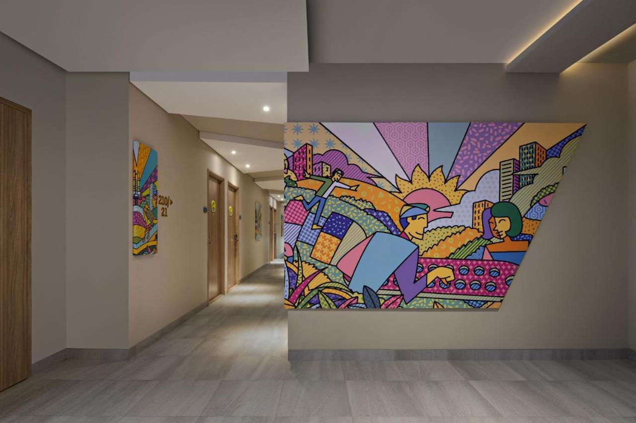 Maxonehotels At Kota Harapan Indah-Bekasi Exterior foto